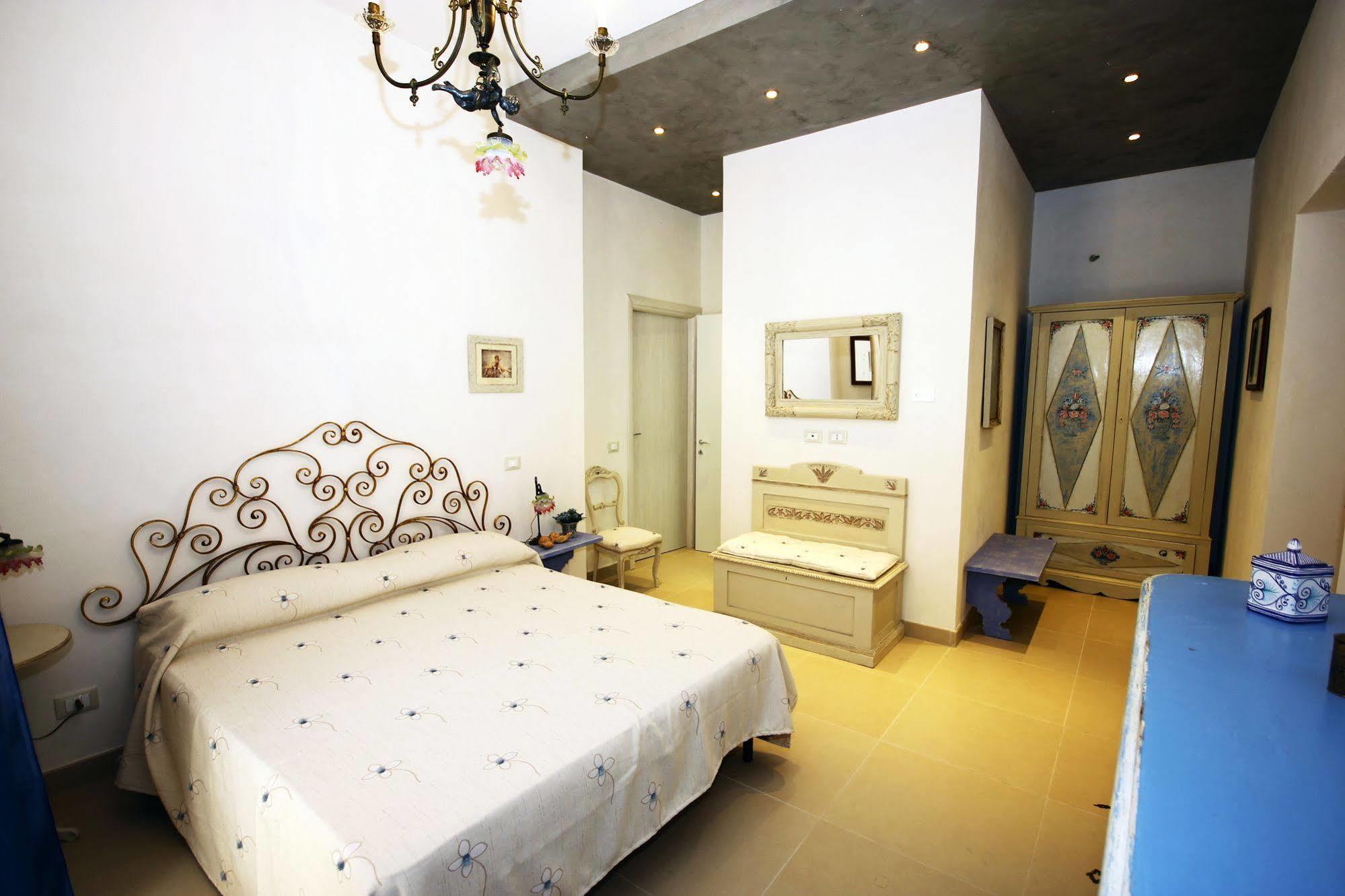 Khalisah Bed & Breakfast Palermo Ngoại thất bức ảnh